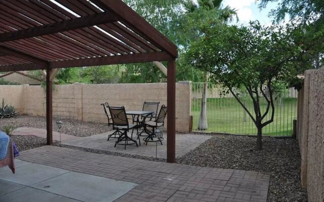 Charming 2BR-2BA by BlueBarrelHomes