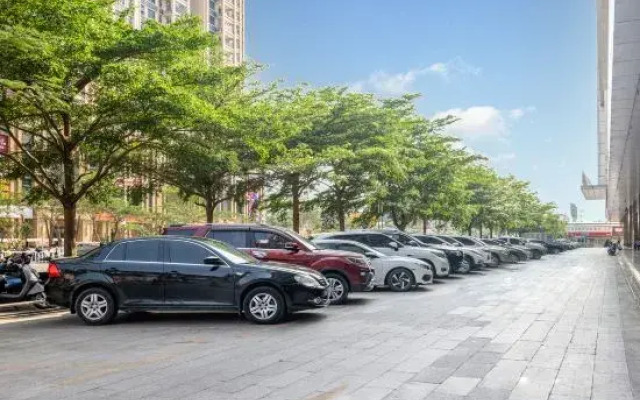 Urban Convenient Hotel (Zhanjiang South Railway Station Branch)
