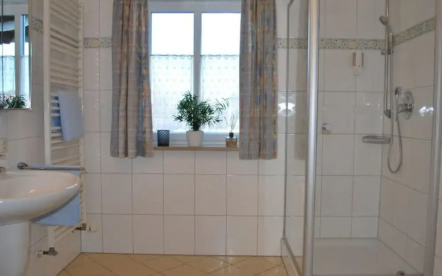 Haus Jorg Sosna Modern Retreat