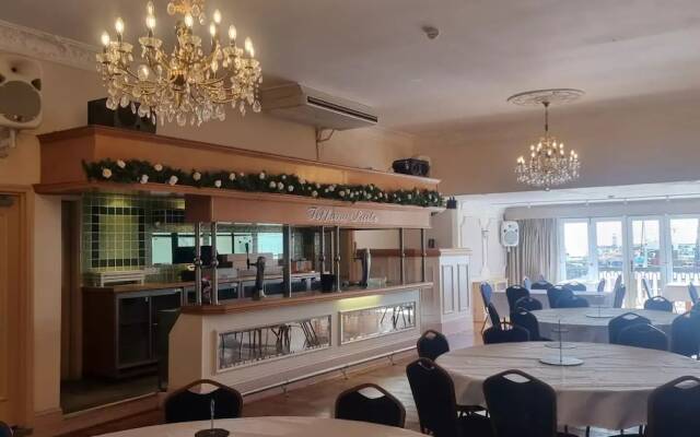 The Oak Hotel