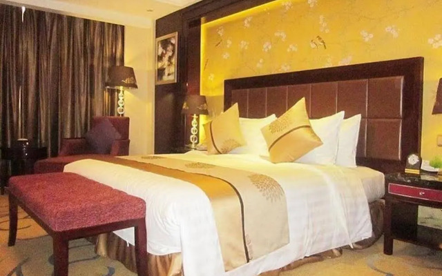 Golden Ray International Hotel