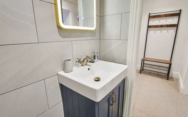 Host Stay Sea Salt Apartment