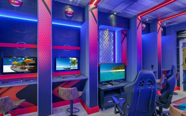 Must SEE Villa! Private Poolthemed Roomstheater!