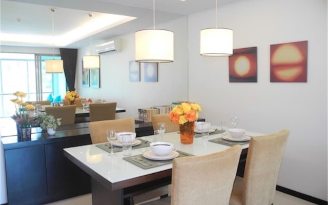 Kamala Regent Modern 2 bedrooms Apartment