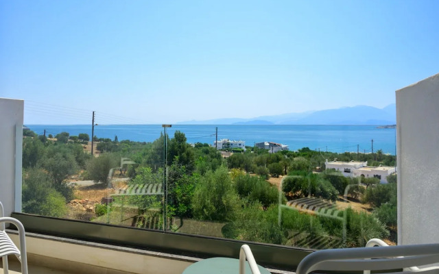 Roots Suites in Crete