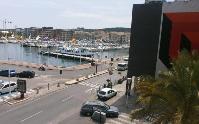 La Fregate Sarl