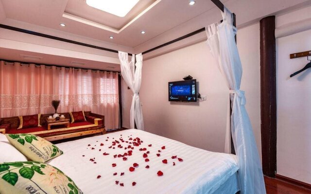 Xitang Moon Courtyard Guest House
