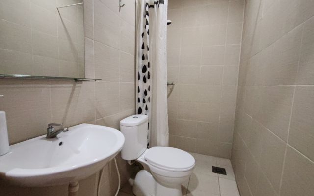 M Motel Meru