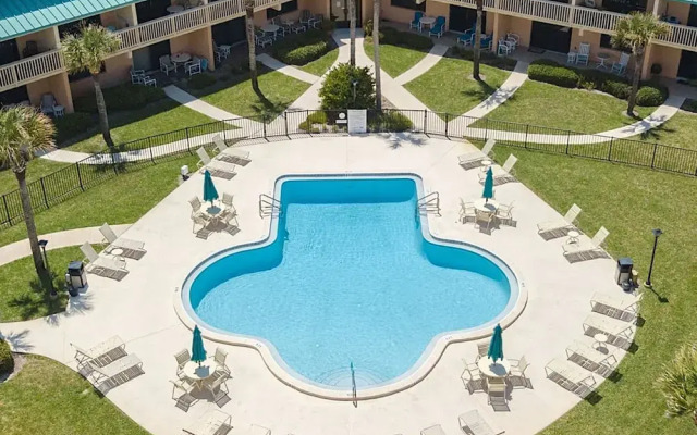 Sea Haven Luxe 2BR Oceanfront Haven