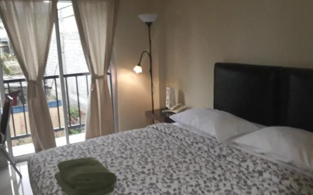 Jhoanie Hotel