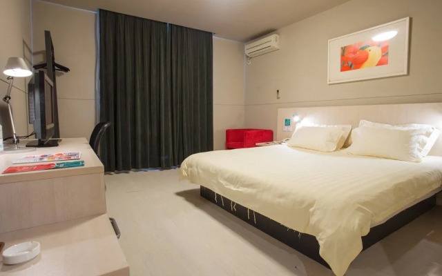 Jinjiang Inn Xiangzhou Inter-city Bus Station Hotel