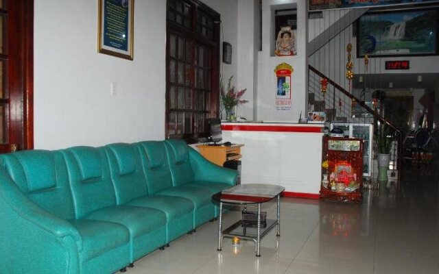 Lum Dong Tien Hotel