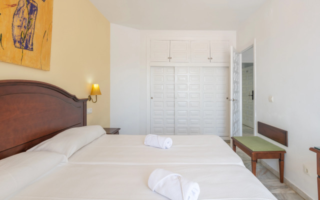 Hotel Playamaro