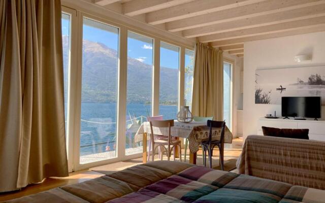 Unique waterfront private house at Como lake