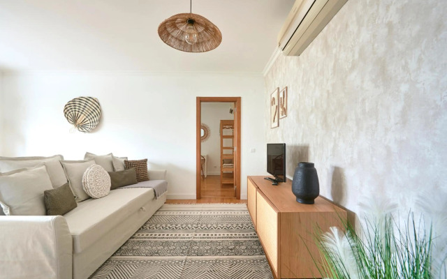 Apartment with Private Terrace & Car Garage