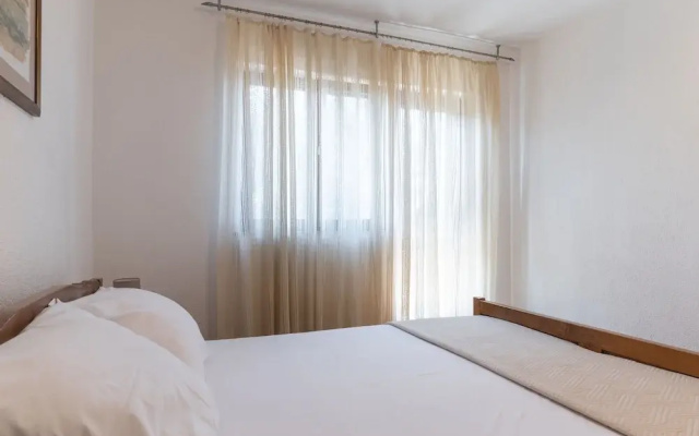 Seafront Spacious Apartment Spazzio