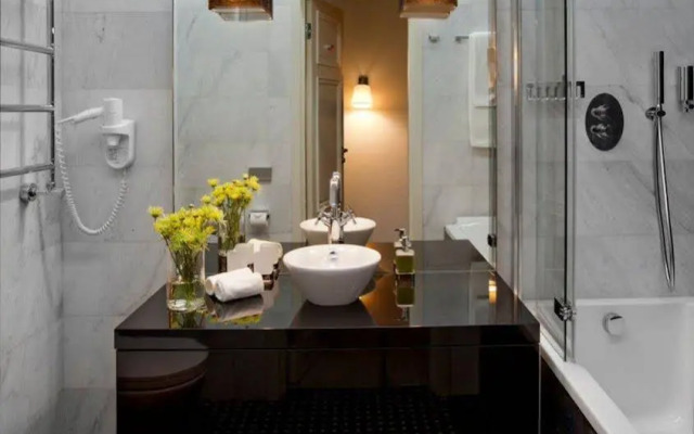 Astoria Hotel