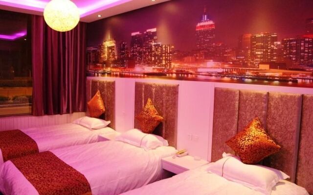 Zhengzhou Love Theme Hotel