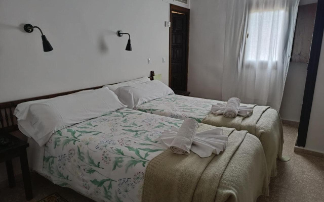 Hotel Rural Don Burguillo