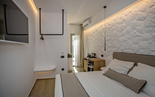 Levantes Luxury Suites I & II