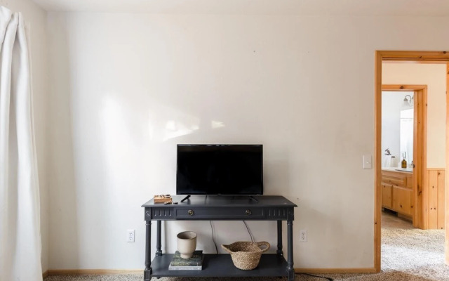 Summit Cabin 1 - Jumper