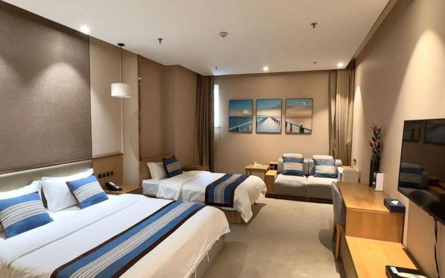 Beijing Helong Holiday Hotel