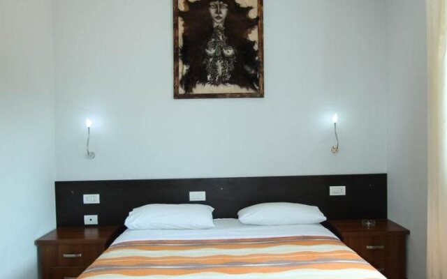Hotel Eposi