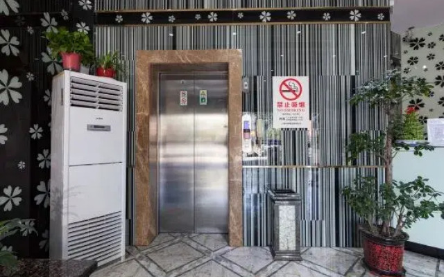 8 Days Hotel (Minhang Jiaotong University Branch)