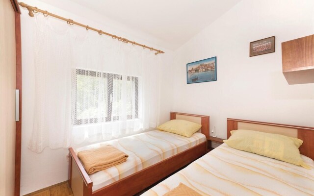 Awesome Home in Jadrija With Wifi and 2 Bedrooms