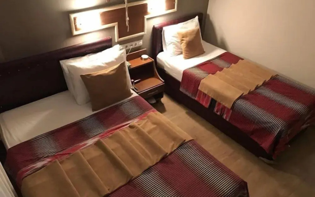 Otel Yalta