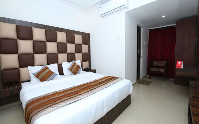 OYO 9857 Hotel Suryaa
