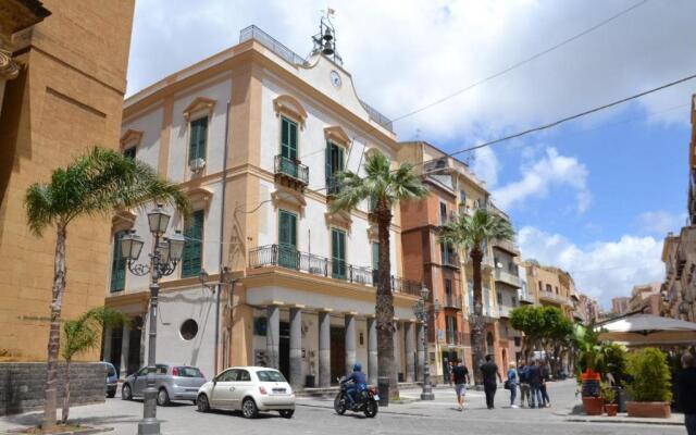 La rosa dei venti, apartment 1