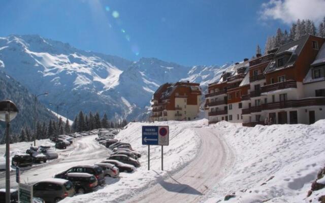 Appartement Le Pleynet, 1 pièce, 3 personnes - FR-1-557A-18