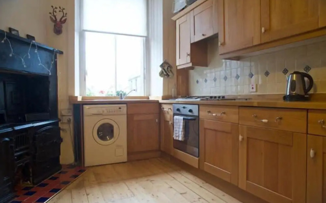 JOIVY Cosy 1-Bed Flat Near The Scottish Gallery
