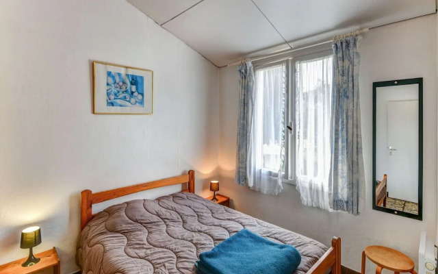 Gite le Chene Vert in a Holiday Park