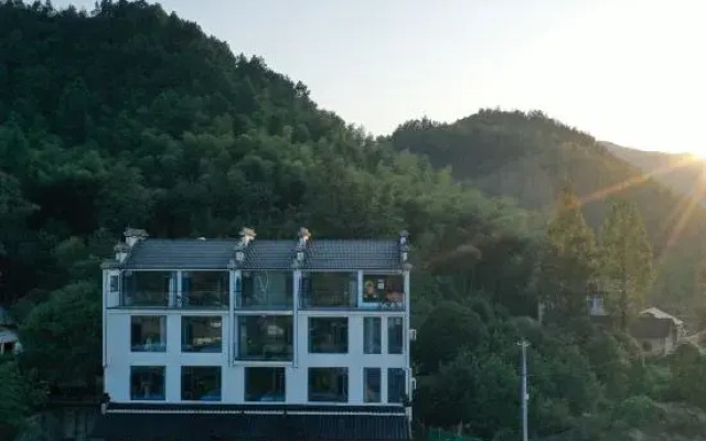 Calmness Boutique Guesthouse by Yixi River (Wannan Sichuan-Tibet Line Branch)