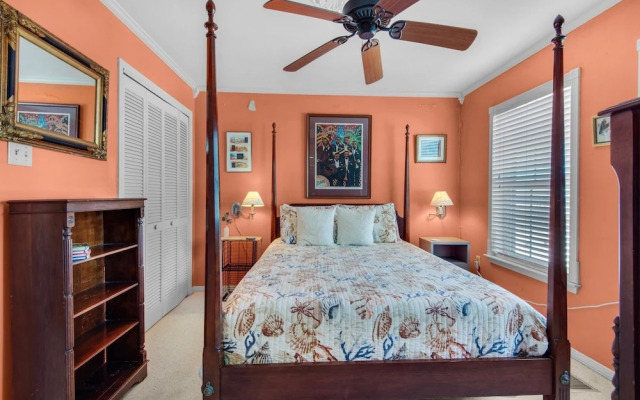 Pelican Point 2 Bedroom Townhouse by RedAwning