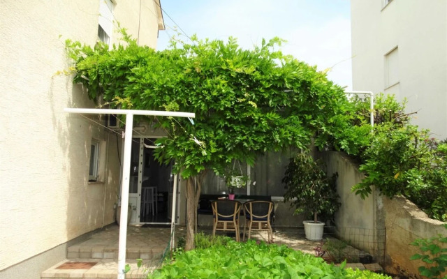 Spacious Novi Vinodolski Apartments With Terrace and Shared Pool