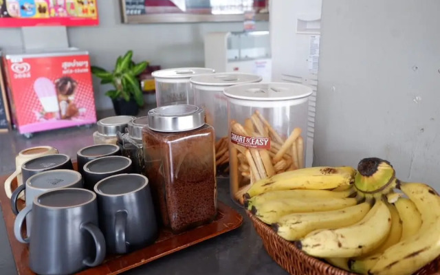 Leisure Hostel