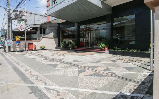 Idola Hotel