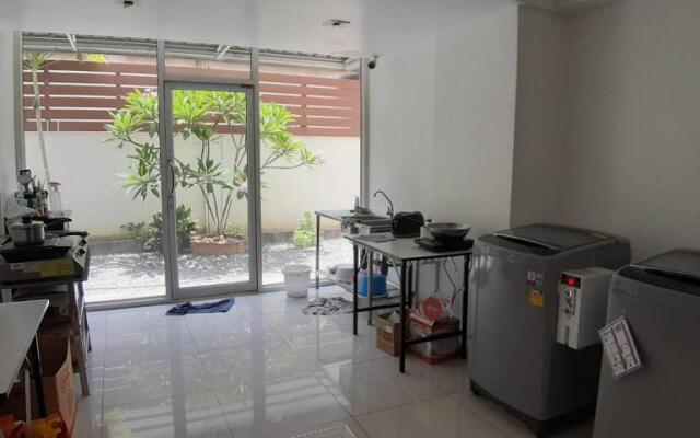 Slt Apartment Bangkok