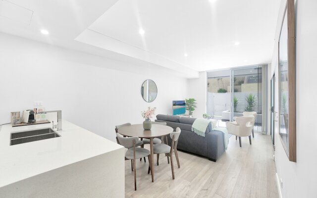 Elegant 2 Bedrooms Terrace with Premium Condition