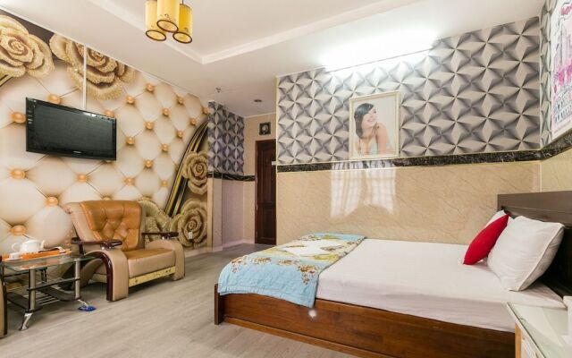OYO 885 Ngoc Thinh Hotel