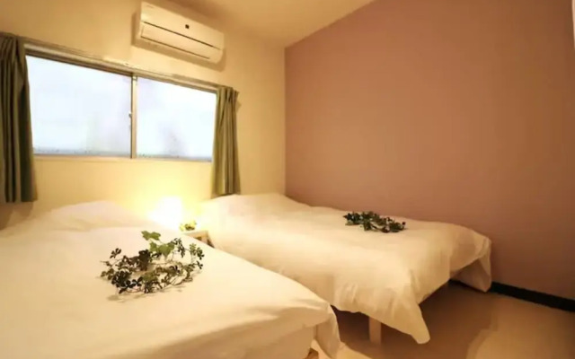 Nishi-Shinjuku HOUSE FIVE 1F