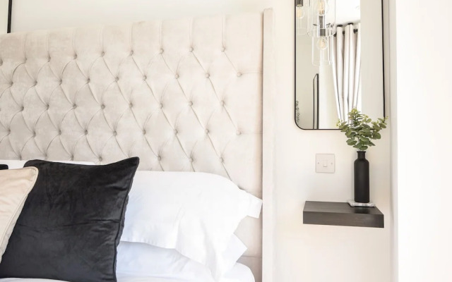 Fore Street House - Apartment 2