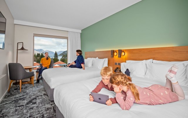 Holiday Inn Express And Suites Queenstown, an IHG Hotel