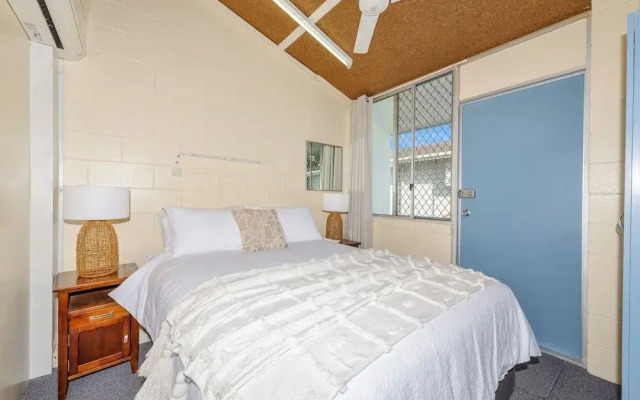 Emthree Seaside Apartments