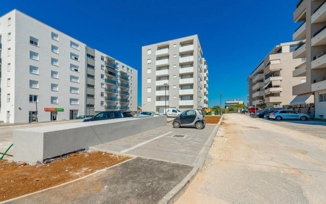 City Lux Apartment 2 - with garage and balcony