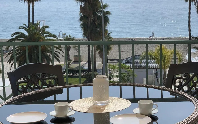 Lovely Apartment at the Beach