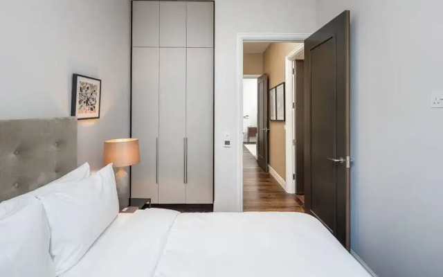 Modern 2 Bed, 2 Bath Apartment in Paddington